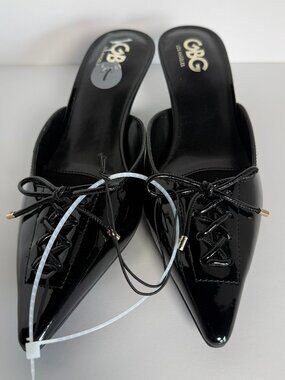 GBG Los Angeles Black Kitten Heel Pumps Size 7M NWOT